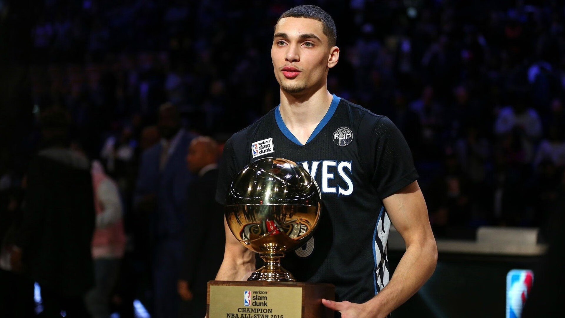 世界青年长跑锦标赛激情赛段引爆现场，2003-2019年世界长跑冲刺视频